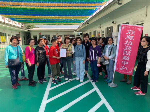 來自遠方的參訪與祝福(標題圖檔)