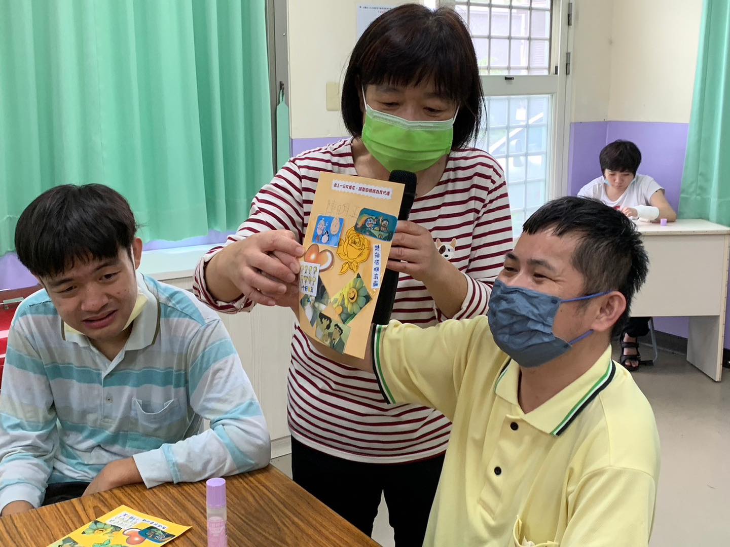 聖母月(標題圖檔)