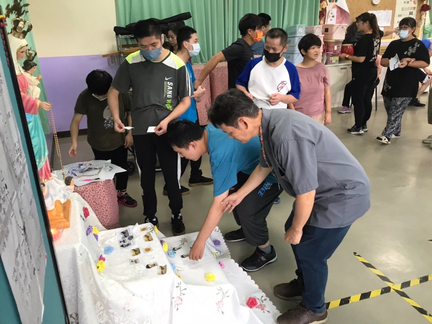 玫瑰聖母月(標題圖檔)