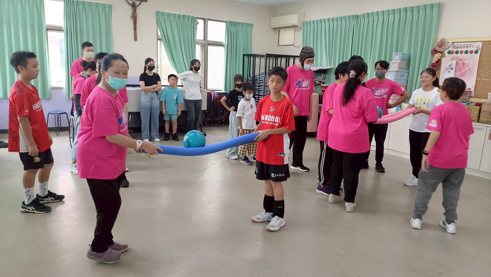 牛耳文教基金會與玫瑰共融互動(標題圖檔)